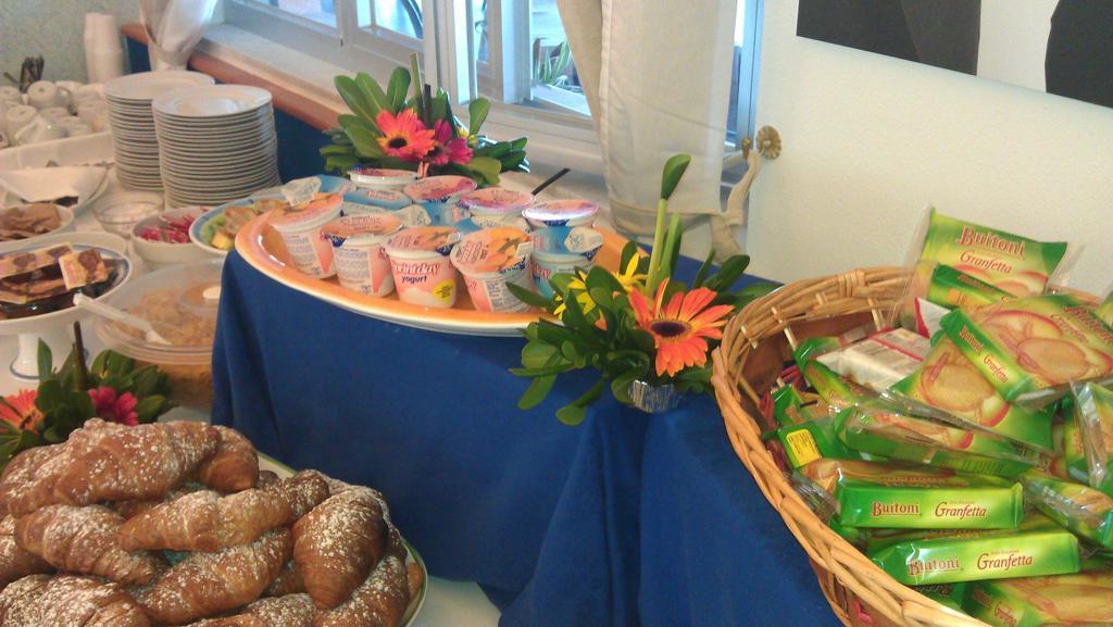 思科格力拉酒店 Forio di Ischia 外观 照片