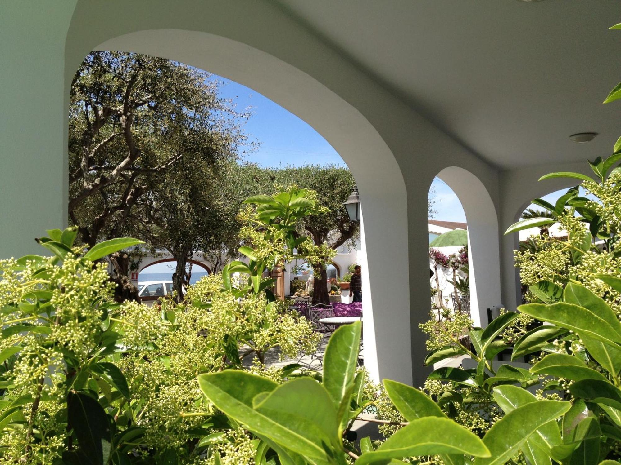 思科格力拉酒店 Forio di Ischia 外观 照片