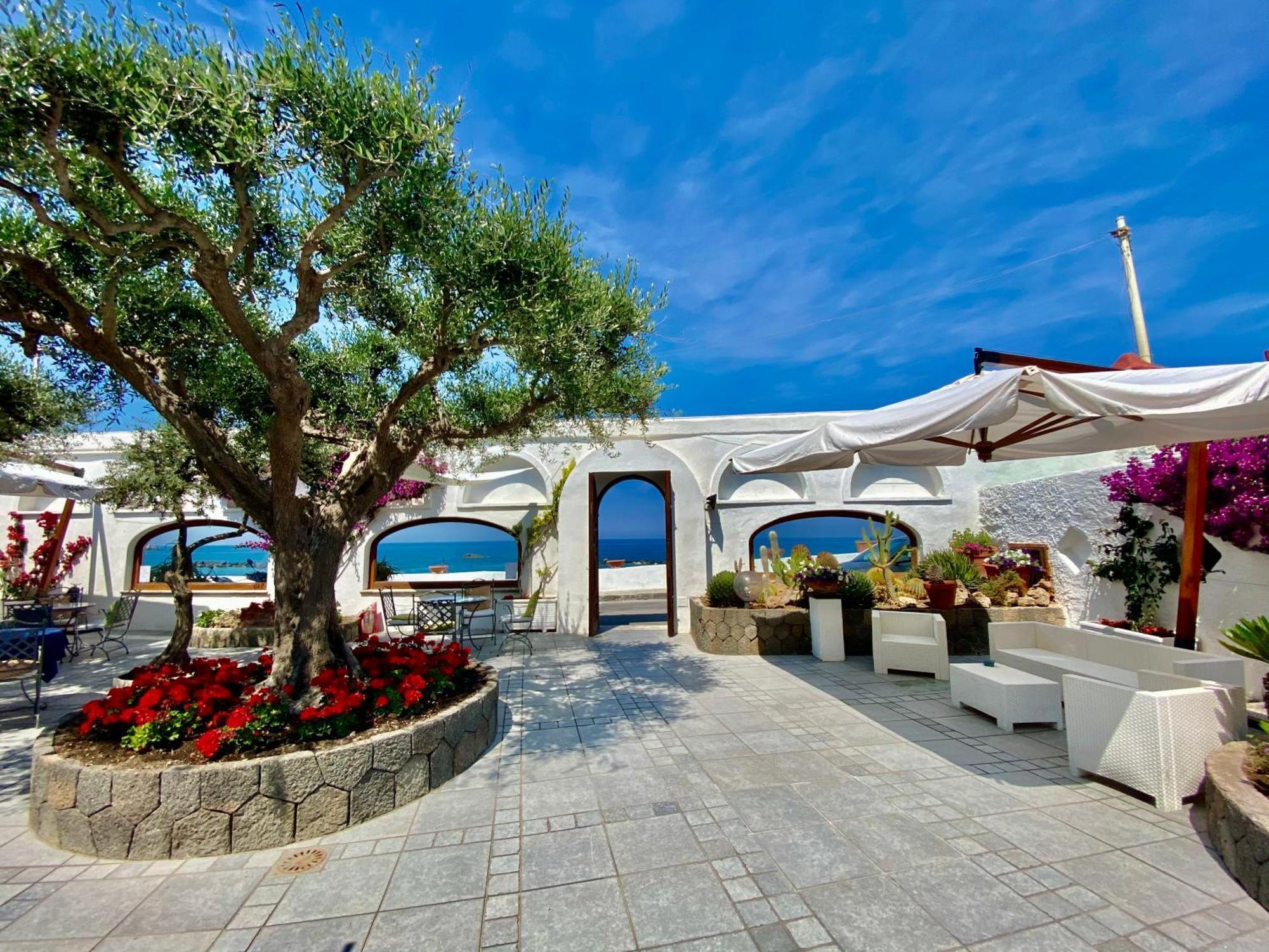思科格力拉酒店 Forio di Ischia 外观 照片