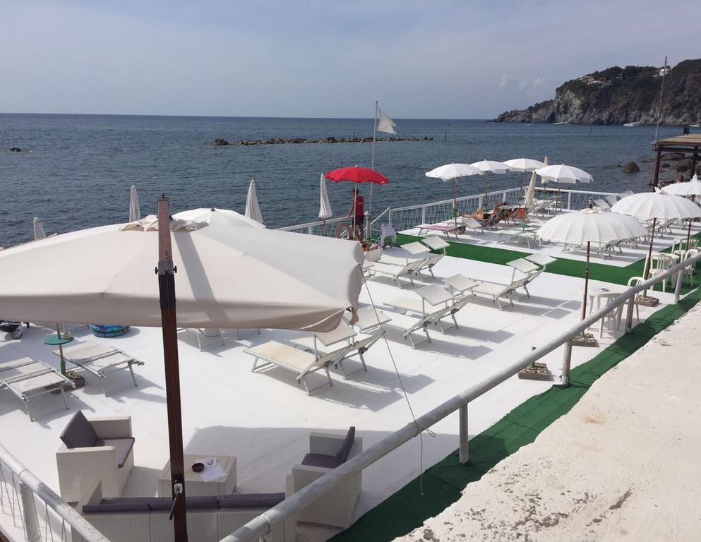 思科格力拉酒店 Forio di Ischia 外观 照片